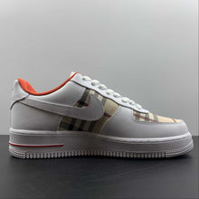 Cargar imagen en el visor de la galería, Air Force 1 07 LV8 Burberry BL0068-288