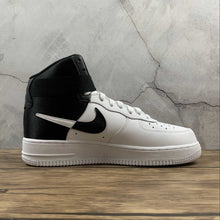Cargar imagen en el visor de la galería, Air Force 1 High 07 LV8 NBA White Black