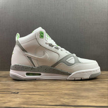 Cargar imagen en el visor de la galería, Air Flight 13 Mid White Grey Green 579961-106