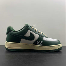 Cargar imagen en el visor de la galería, Air Force 1 07 LV8 “Goodbye 82” Dk Green Beige Yellow DO5220-169