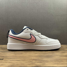 Cargar imagen en el visor de la galería, Court Borough Low 2 SE White Pink Glaze-Midnight Navy DB3090-100