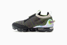 Cargar imagen en el visor de la galería, Air VaporMax 2020 FK Black White Barely Volt Atomic Pink CT1933-001