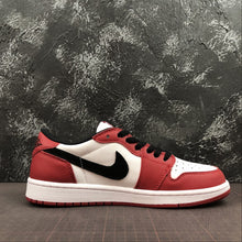Cargar imagen en el visor de la galería, Air Jordan 1 Retro Low OG Varisity Red Black White 705329 600