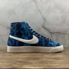 Cargar imagen en el visor de la galería, Blazer Mid 77 “Blue Fury” By Mengnan