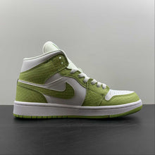 Cargar imagen en el visor de la galería, Air Jordan 1 Mid SE White Vivid Green-White (2022) DV2959-113