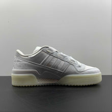 Cargar imagen en el visor de la galería, Adidas Forum 84 Low Satin Triple White H68194