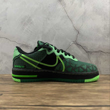 Cargar imagen en el visor de la galería, Air Force 1 REACT QS Black Green Strike-Pine Green CW3918-001
