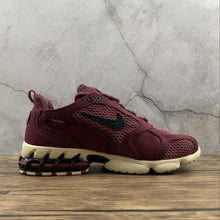 Cargar imagen en el visor de la galería, Air Zm Spiridon Cg 2 Stussy Burgundy Beige CQ5486-999