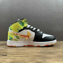 Cargar imagen en el visor de la galería, Air Jordan 1 Mid SE GS Black White Team Orange 2021 DJ6563 038