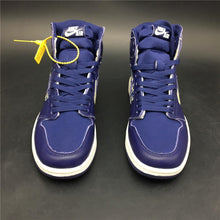 Cargar imagen en el visor de la galería, Air Jordan 1 Retro High OG x Swoosh Blue 555088-400
