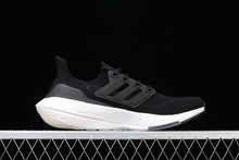 Cargar imagen en el visor de la galería, Adidas UltraBoost 21 Black White Grey FY0306