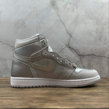 Cargar imagen en el visor de la galería, Air Jordan 1 High OG CO JP Neutral Grey Metallic Silver DC1788-029