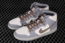 Cargar imagen en el visor de la galería, Dunk High Premium Medium SB Grey Smoke-Cool Grey 313171-020