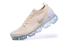 Cargar imagen en el visor de la galería, Air VaporMax Flyknit 2.0 Light Cream 942843-201