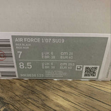 Cargar imagen en el visor de la galería, Air Force 1 07 SU19 Rice Black MK9636-125