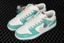 Cargar imagen en el visor de la galería, SB Dunk Low KASINA Sail White-Neptune Green-Industrial Blue