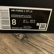 Cargar imagen en el visor de la galería, Air Force 1 07 LX White White-Metallic Gold DD1525-100