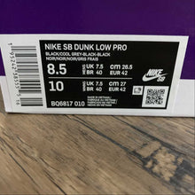 Cargar imagen en el visor de la galería, SB Dunk Low PRO “Fog” Black Cool Grey-Black-Black BQ6817-010