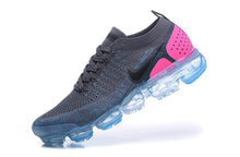 Cargar imagen en el visor de la galería, Air VaporMax Flyknit 2.0 Grey Pink Blue Black