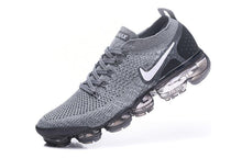 Cargar imagen en el visor de la galería, Air VaporMax Flyknit 2.0 Dark Grey Black 942842-502