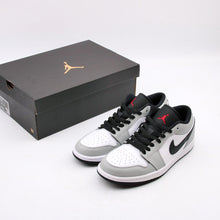 Cargar imagen en el visor de la galería, Air Jordan 1 Low Light Smoke Grey 553560-030