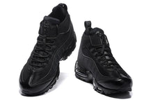 Cargar imagen en el visor de la galería, Air Max 95 Sneakerboot Full Black 806809-002