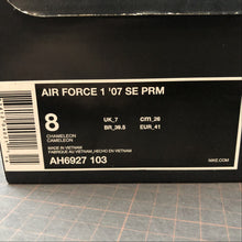 Cargar imagen en el visor de la galería, Air Force 1 07 SE PRM Chameleon AH6927-103