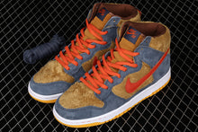Cargar imagen en el visor de la galería, Dunk High Premium SB Light Umber Hot House
