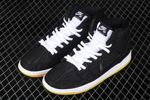 Cargar imagen en el visor de la galería, Dunk High Pro SB Black Black-White-Laser Orange 305050-034