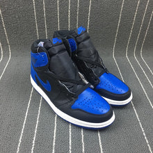 Cargar imagen en el visor de la galería, Air Jordan 1 Retro High OG Black Royal White 555088-007