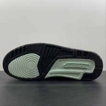 Cargar imagen en el visor de la galería, Air Jordan Legacy 312 Low Black White Fluorescent Green CJ5500-013