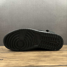 Cargar imagen en el visor de la galería, Air Jordan 1 High OG SE NRG OW Louis Vuitton Black Steel Grey Grid AO0818-001