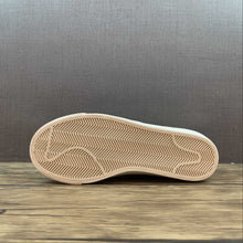 Cargar imagen en el visor de la galería, Blazer Low 77 PRM Black Grey