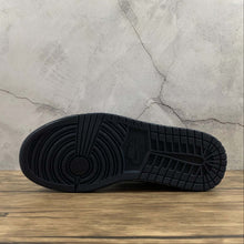 Cargar imagen en el visor de la galería, Air Jordan 1 Low Dk Blue CZ0356-200