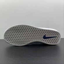 Cargar imagen en el visor de la galería, SB Force 58 Royal Blue White CZ2959-401