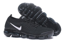 Cargar imagen en el visor de la galería, Air VaporMax Flyknit 2.0 Black 942842-001