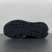 Cargar imagen en el visor de la galería, Adidas Nite Jogger Black Purple FW6697