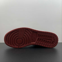 Cargar imagen en el visor de la galería, Air Jordan 1 Low Red White Black 553558-163