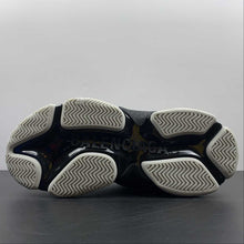 Cargar imagen en el visor de la galería, Balenciaga Tripe S x Adidas Black White