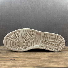 Cargar imagen en el visor de la galería, Air Jordan 1 Retro High OG SP Black White Brown (2021) CD4487-110