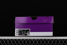Cargar imagen en el visor de la galería, SB Dunk Low Pro PRM White Light Green 304242-306