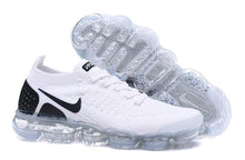 Cargar imagen en el visor de la galería, Air VaporMax Flyknit 2.0 White Black 942842-103