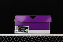 Cargar imagen en el visor de la galería, SB Dunk Low Pro PRM White Blue Black 304242-304