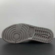 Cargar imagen en el visor de la galería, Air Jordan 1 Low White Grey Green DN3705-301