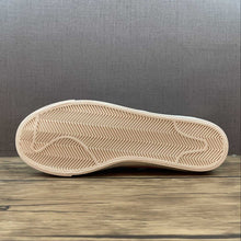 Cargar imagen en el visor de la galería, Blazer Low 77 PRM “50th Anniversary” Light Bone Summit White