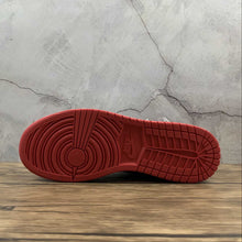 Cargar imagen en el visor de la galería, Air Jordan 1 Low (GS) White Gym Red Black 553560-118