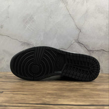 Cargar imagen en el visor de la galería, Air Jordan 1 Low University Blue Black-White 553558 403