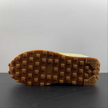 Cargar imagen en el visor de la galería, DayBreak White Light Pink Yellow CK2351-200