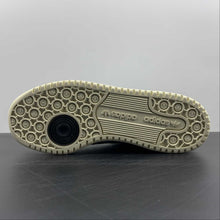 Cargar imagen en el visor de la galería, Adidas Forum 84 Low White Beige Black GY2541