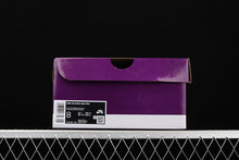 Cargar imagen en el visor de la galería, SB Dunk High Pro Lile Team Crimson Wheat Lile CV9499-100